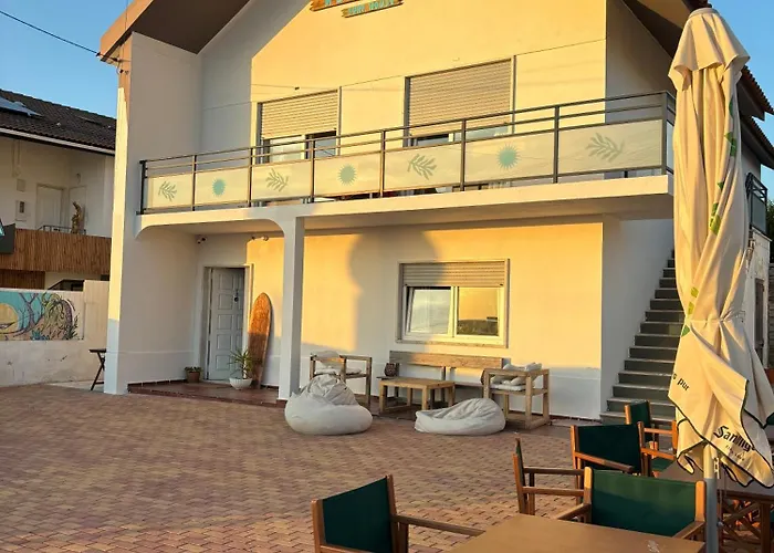 Hospedium Republica Surf House - Coxos Beach, Ericeira